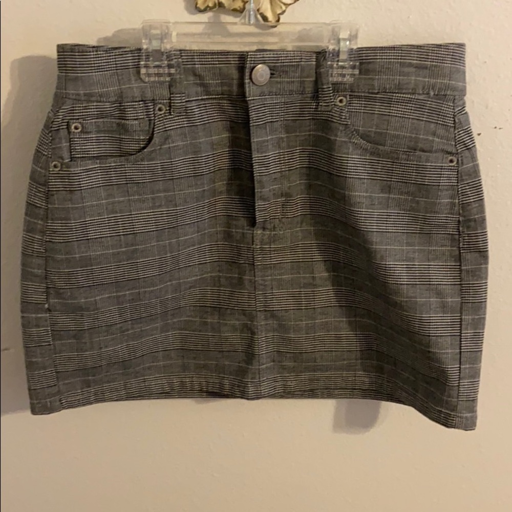 Super cute skirt and only worn once !!